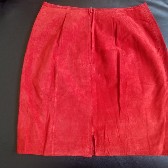 Red Suede Skirt - Picture 2 of 2